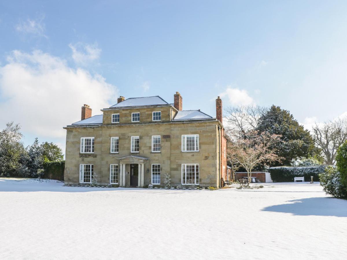 Plas Yolyn Villa Ifton Heath Exterior photo